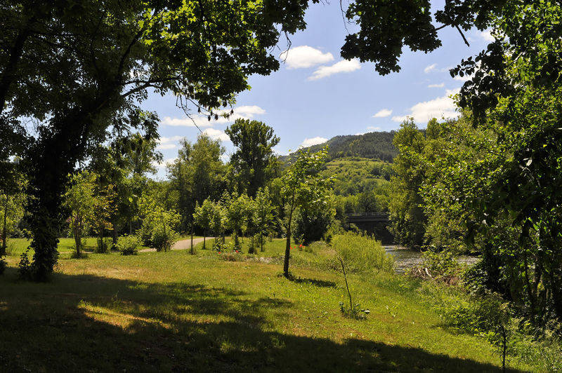 Logis Hotel Restaurant Les 2 Rives - A75, En Bordure De Riviere Banassac Dış mekan fotoğraf