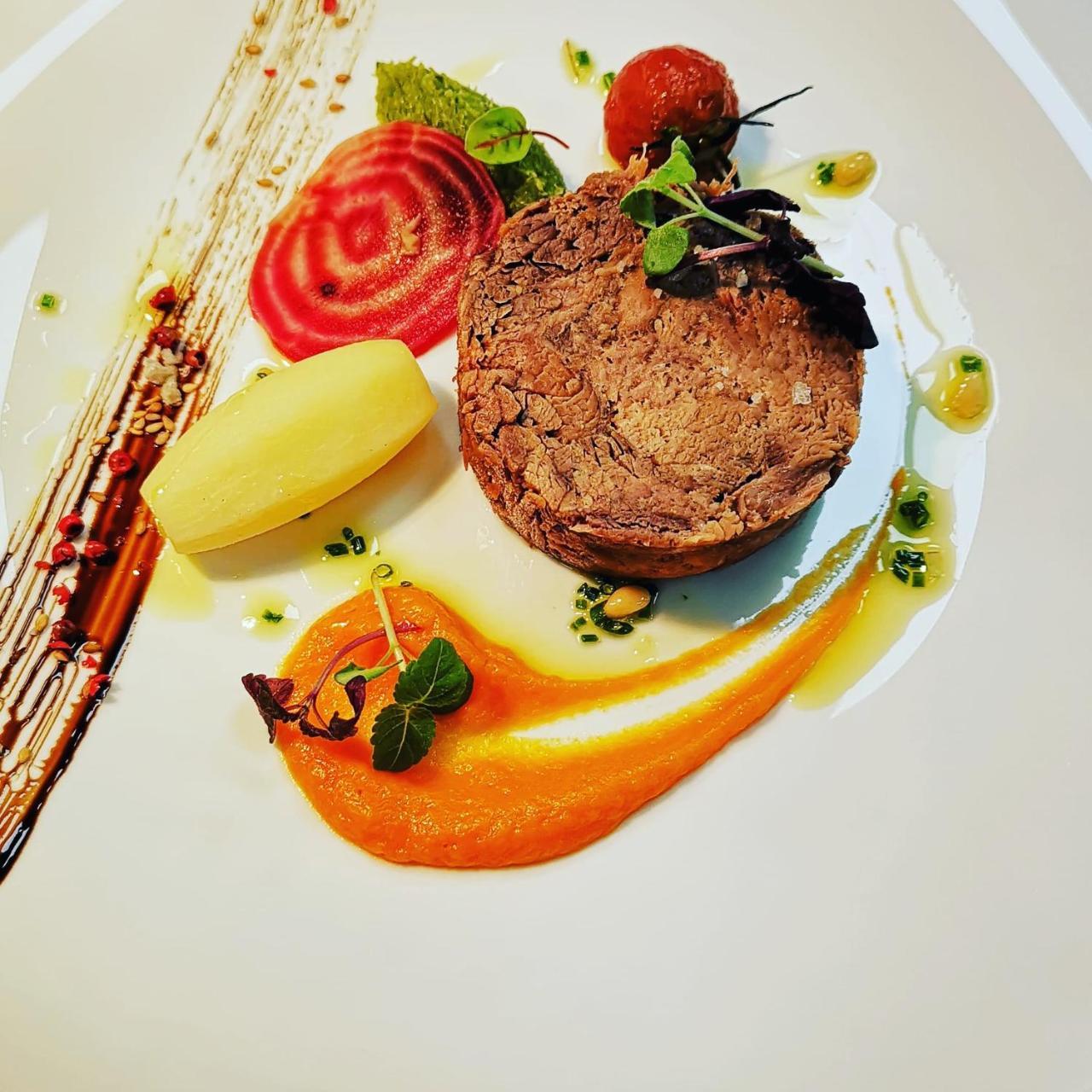 Logis Hotel Restaurant Les 2 Rives - A75, En Bordure De Riviere Banassac Dış mekan fotoğraf